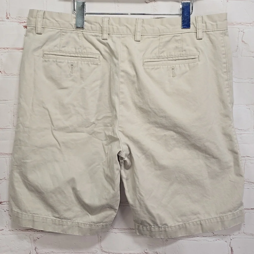 Banana Republic Light Khaki Flat Front Shorts Classicore Mens Size 36